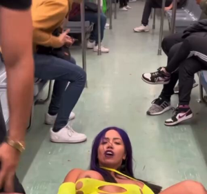 Video Filtrado de Luna Bella metro xxx